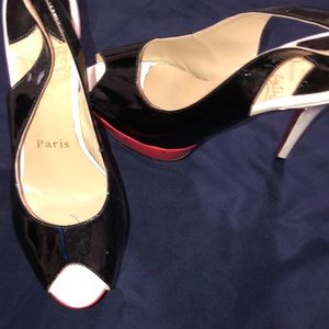 Christian Louboutin  Paris peep toe size 37